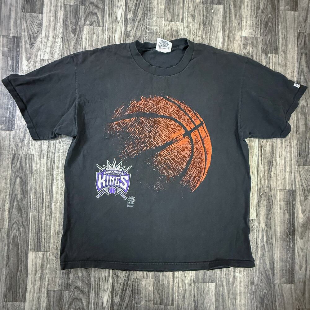 Vintage 90s Sacramento Kings Lee Sport Nutmeg Graphic Tee USA Made XL